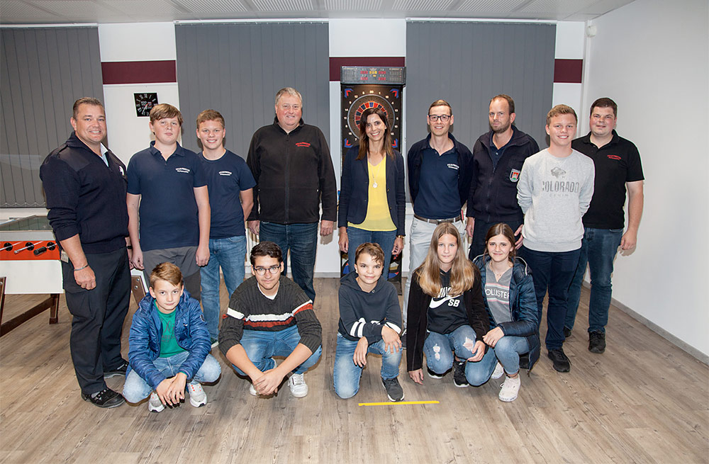 Spende für den Jugendraum der FFW Burghausen